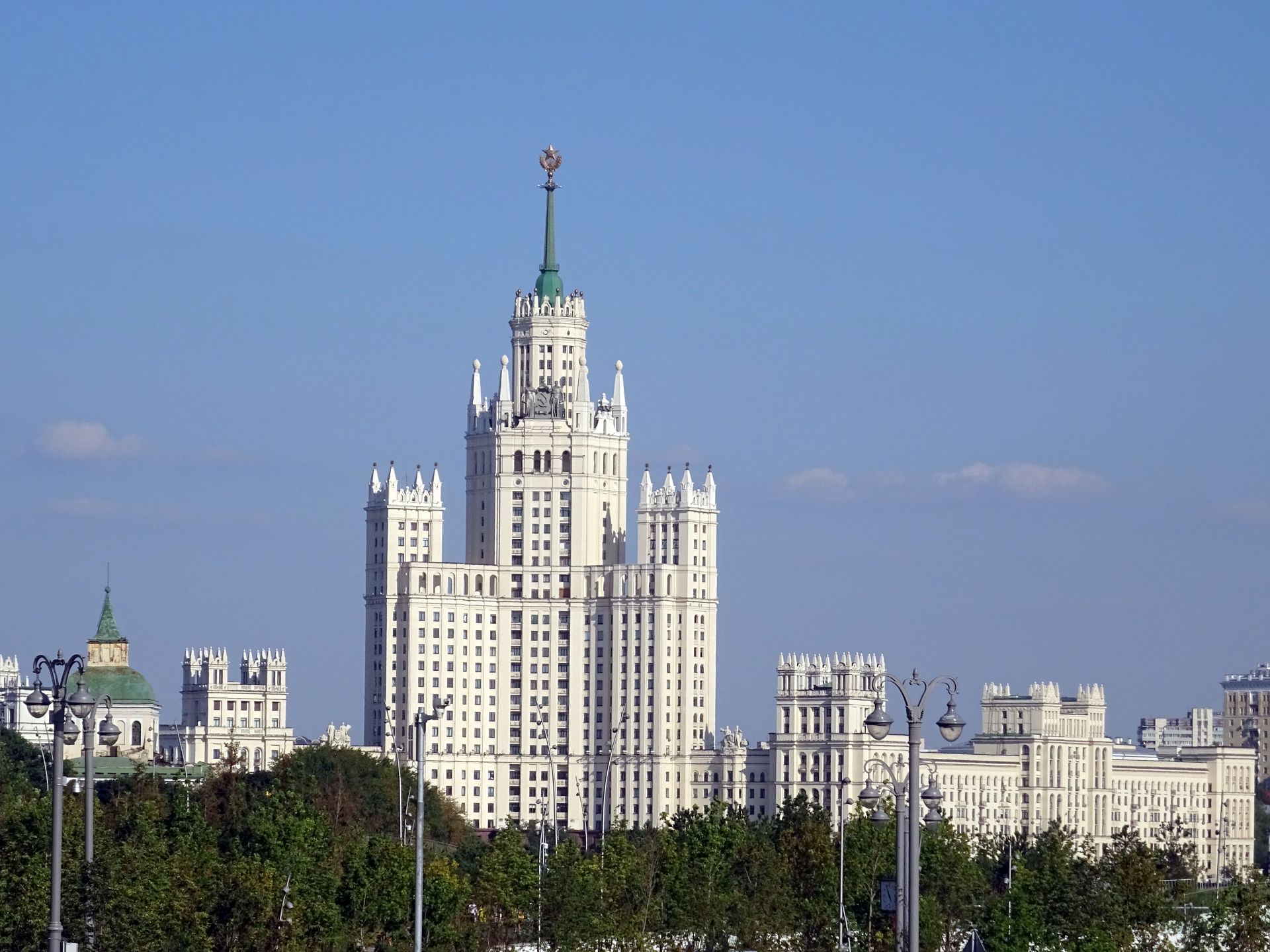 Moscow (Котельническая набережная, Москва)